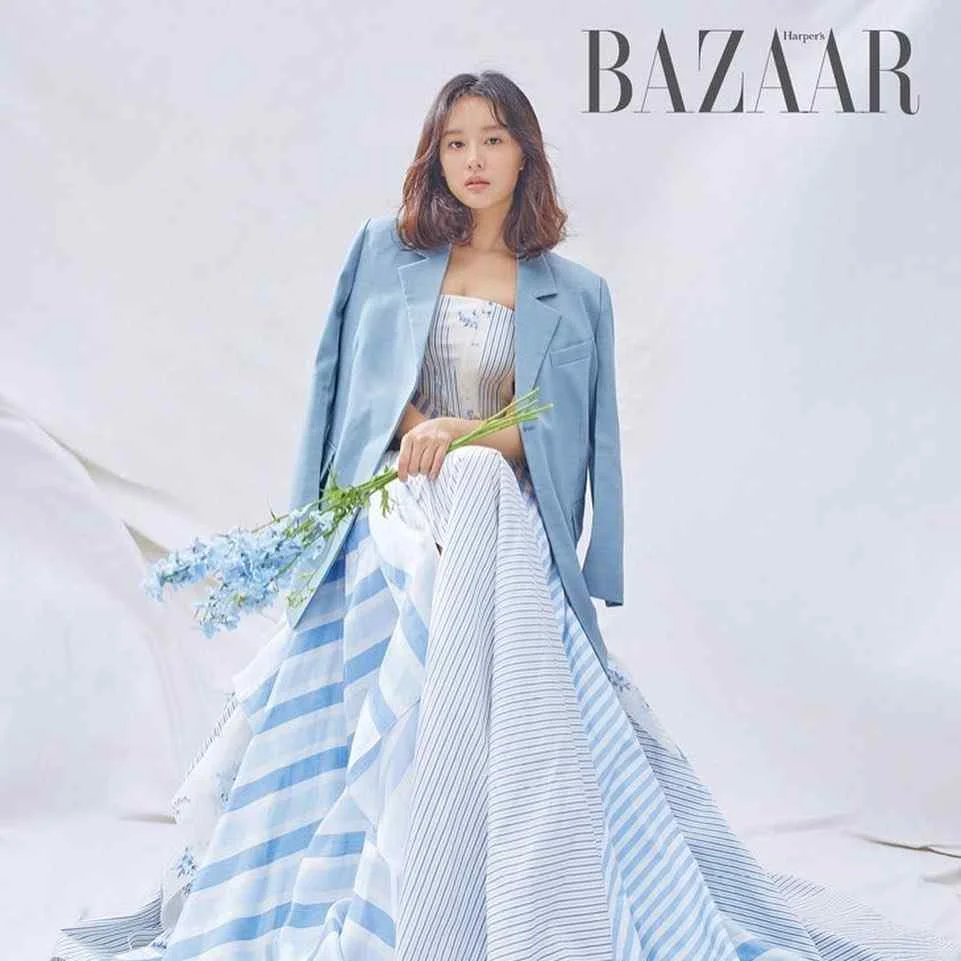Kim Ji Won - kim-ji-won-sexy-15.webp
